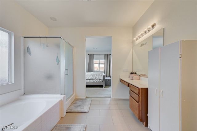 1408 Fantastic Court, North Las Vegas, NV 89081