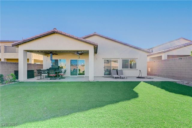 1408 Fantastic Court, North Las Vegas, NV 89081