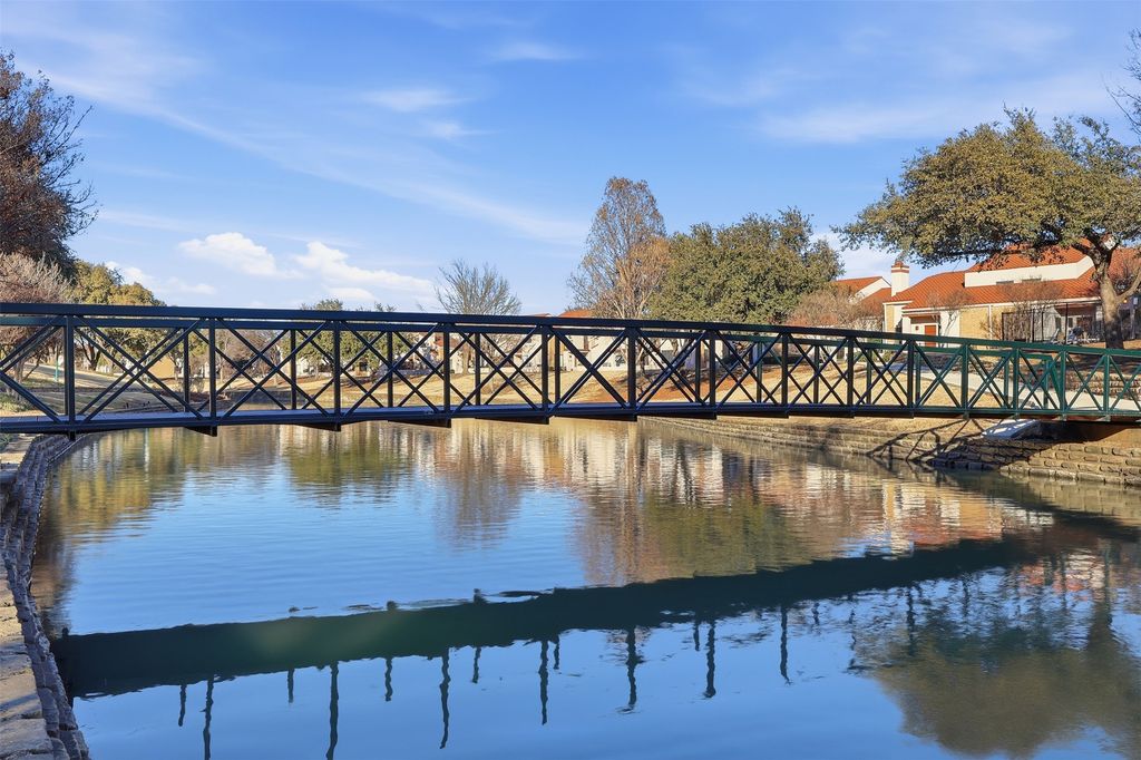 527 Ranch Trail 149, Irving, TX 75063