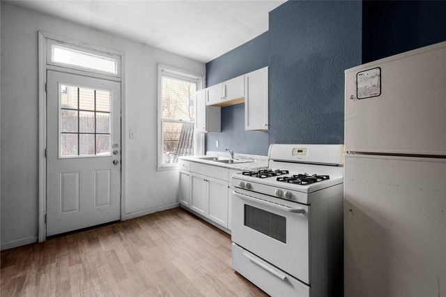 511 Hervey Street, Mt Oliver, PA 15210