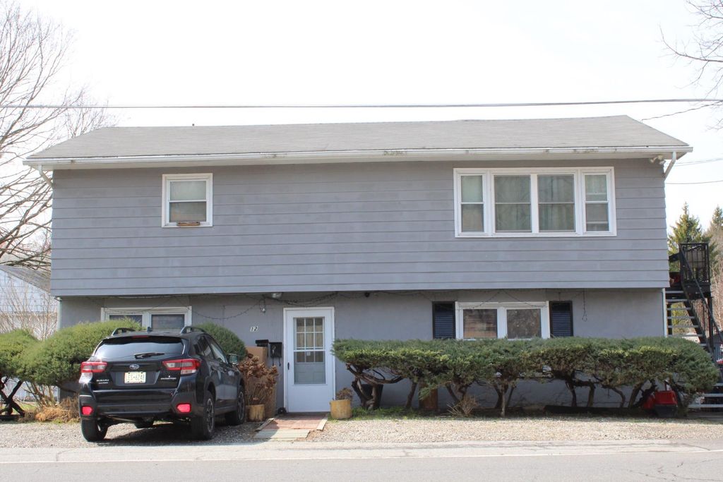12 S Parsonage Street, Rhinebeck, NY 12572