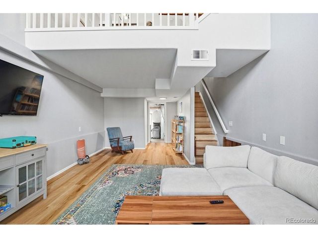 8290 S Fillmore Cir, Centennial, CO 80122