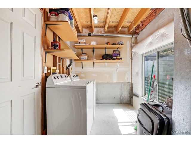 8290 S Fillmore Cir, Centennial, CO 80122