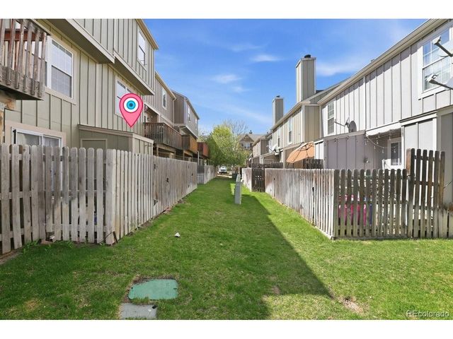 8290 S Fillmore Cir, Centennial, CO 80122