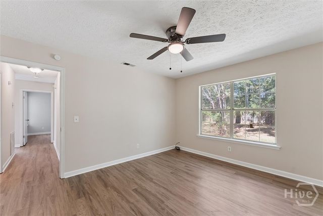 4 E White Hawthorne Drive, Savannah, GA 31419