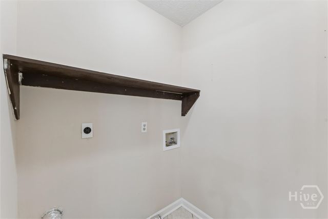 4 E White Hawthorne Drive, Savannah, GA 31419