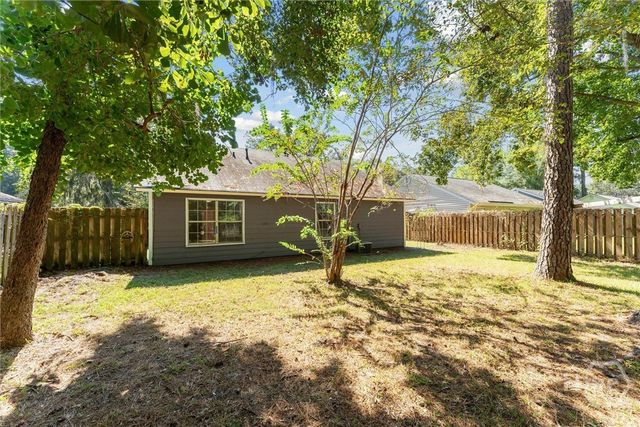 4 E White Hawthorne Drive, Savannah, GA 31419