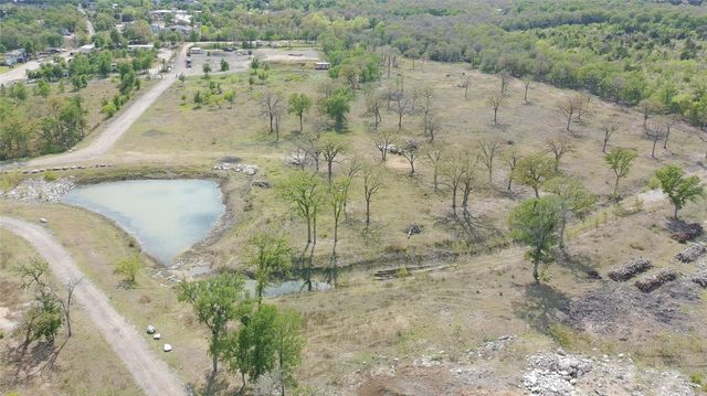 9024 Lockwood Springs RD, Manor, TX 78653