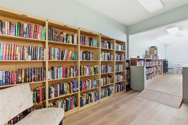 5876 21ST STREET N 5, St Petersburg, FL 33714