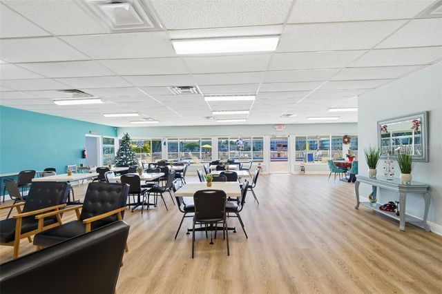 5876 21ST STREET N 5, St Petersburg, FL 33714