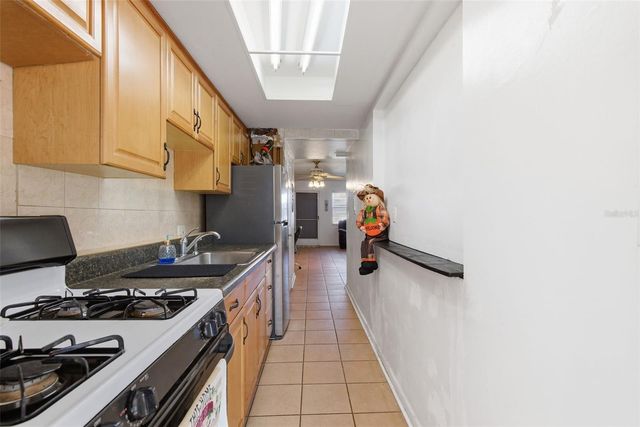 5876 21ST STREET N 5, St Petersburg, FL 33714