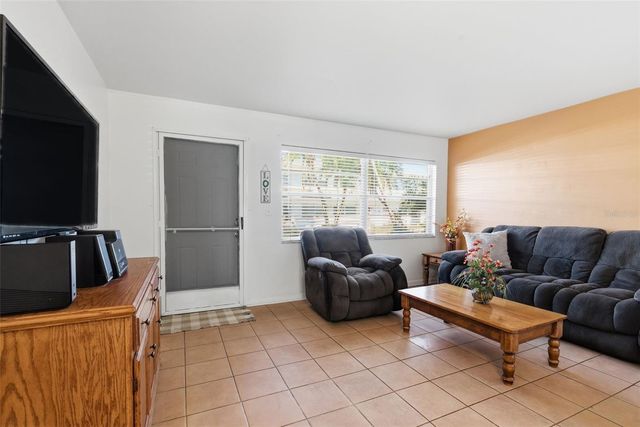 5876 21ST STREET N 5, St Petersburg, FL 33714