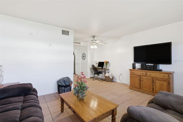 5876 21ST STREET N 5, St Petersburg, FL 33714