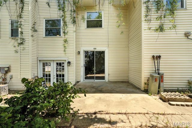 2629 Falcons Way 74, St Charles, MO 63303