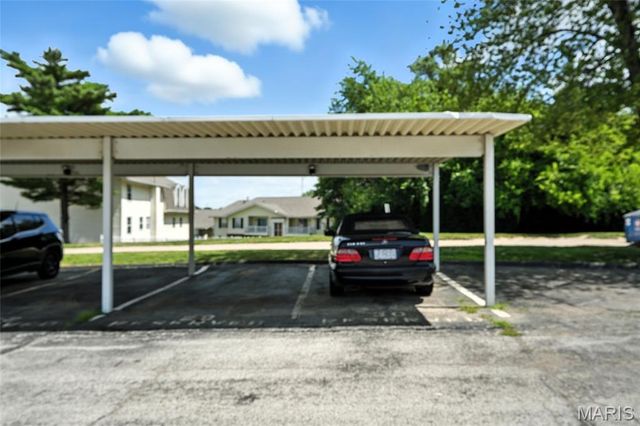 2629 Falcons Way 74, St Charles, MO 63303