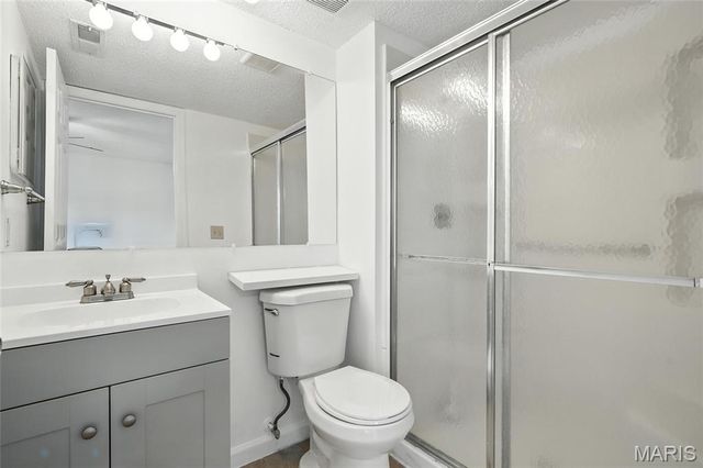 2629 Falcons Way 74, St Charles, MO 63303
