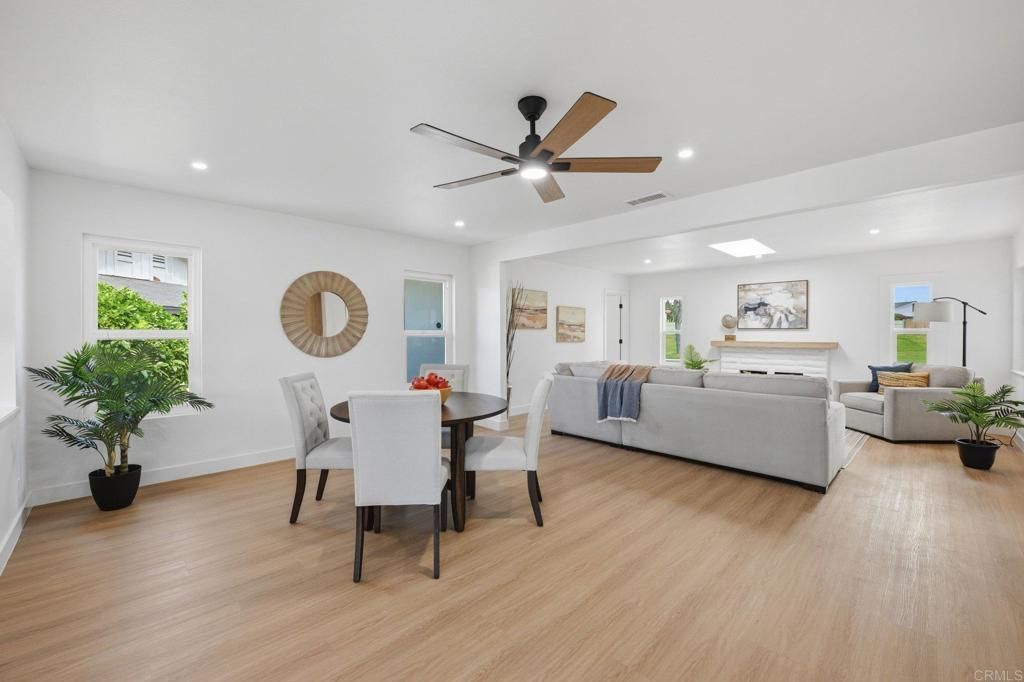 Image 10 of property listing at 944 La Sombra Drive, San Marcos, CA 92078