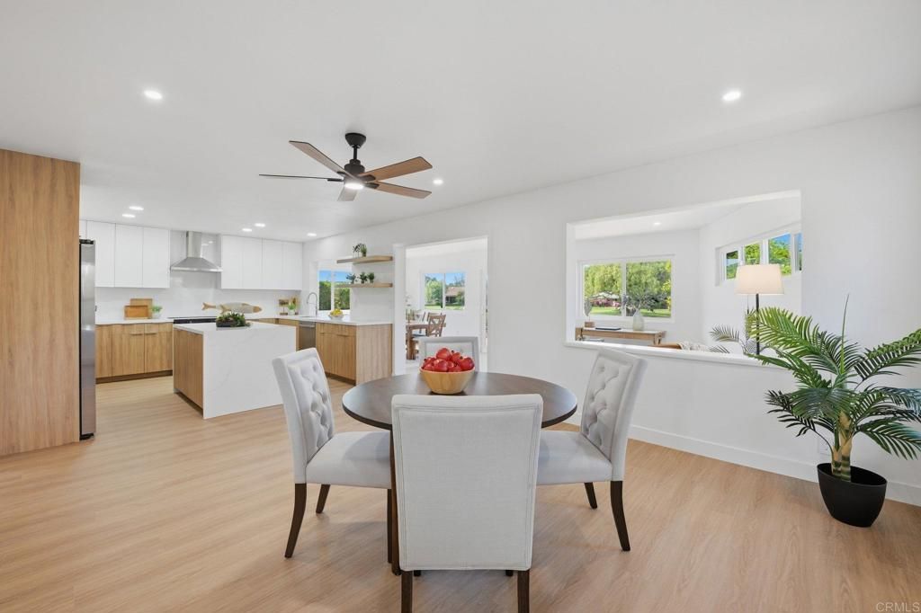 Image 9 of property listing at 944 La Sombra Drive, San Marcos, CA 92078