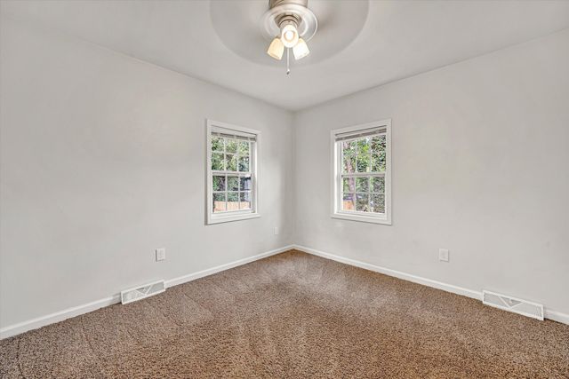 3215 Maplelawn AVE NW, Roanoke, VA 24012