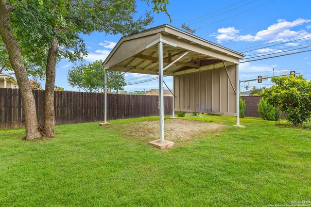 10226 Lion Hunt, San Antonio, TX 78251