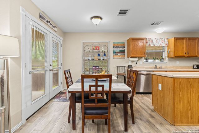 10226 Lion Hunt, San Antonio, TX 78251