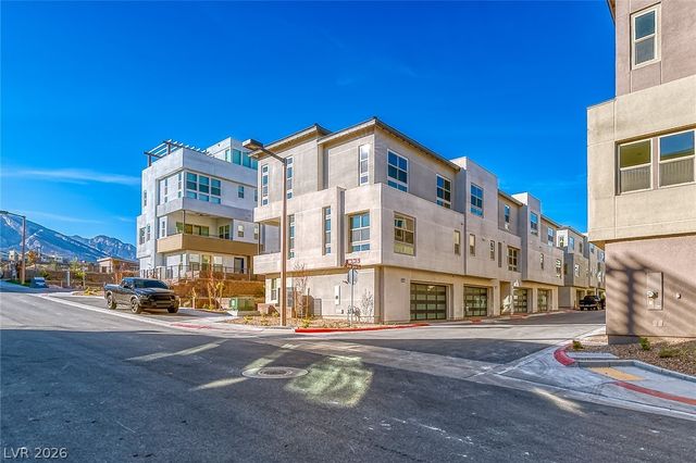 639 Grey Saker Street, Las Vegas, NV 89138