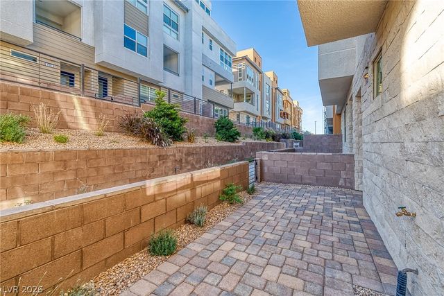 639 Grey Saker Street, Las Vegas, NV 89138