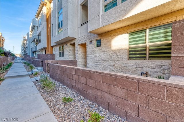 639 Grey Saker Street, Las Vegas, NV 89138