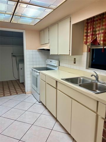 1500 NW 32nd Avenue, Fort Lauderdale, FL 33311