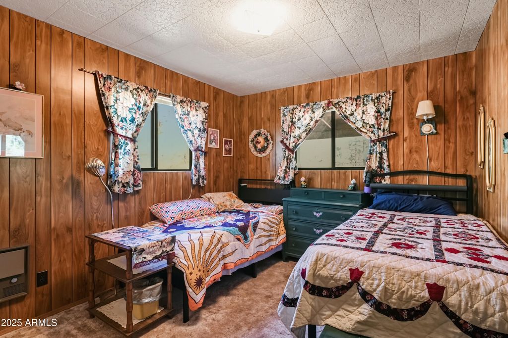 Image 15 of property listing at 1493 GREEN RIDGE Drive, Happy Jack, AZ 86024