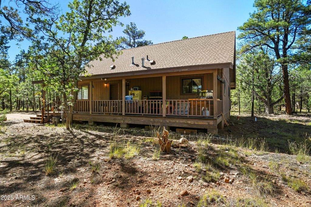 Image 26 of property listing at 1493 GREEN RIDGE Drive, Happy Jack, AZ 86024