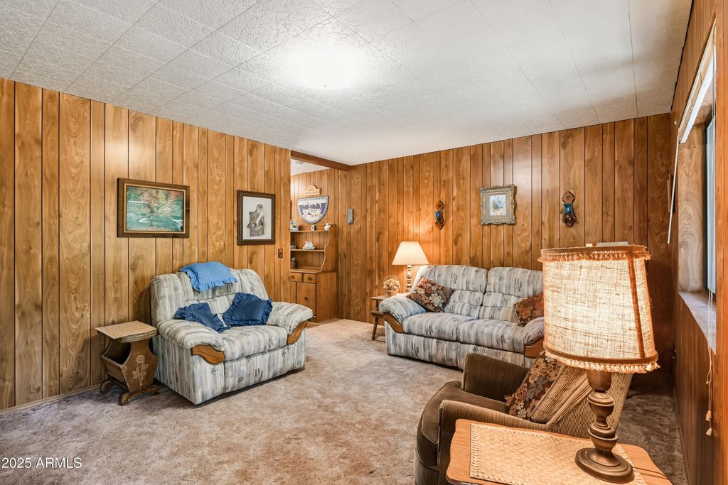 Image 8 of property listing at 1493 GREEN RIDGE Drive, Happy Jack, AZ 86024