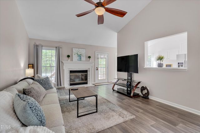 11804 Fairlie Place, Raleigh, NC 27613