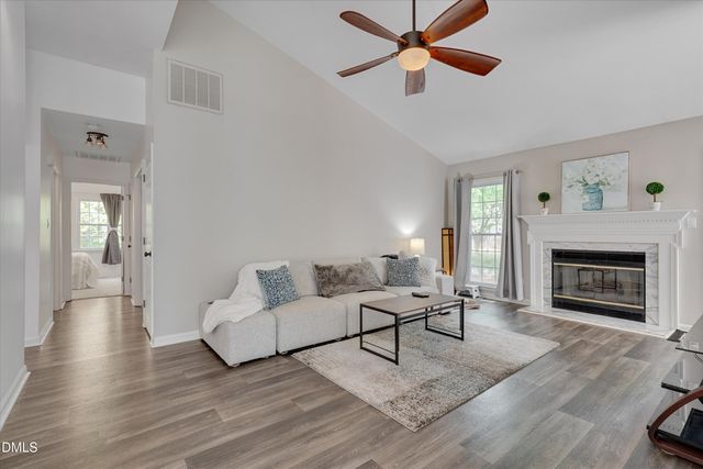 11804 Fairlie Place, Raleigh, NC 27613