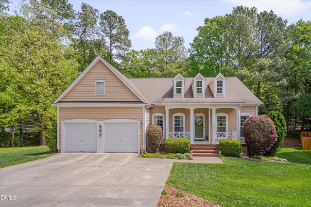 11804 Fairlie Place, Raleigh, NC 27613