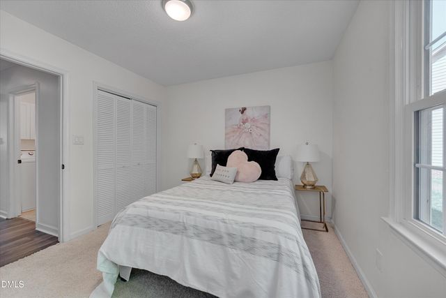 11804 Fairlie Place, Raleigh, NC 27613