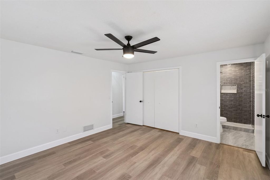 Image 13 of property listing at 5348 TRIBUNE DRIVE, Orlando, FL 32812