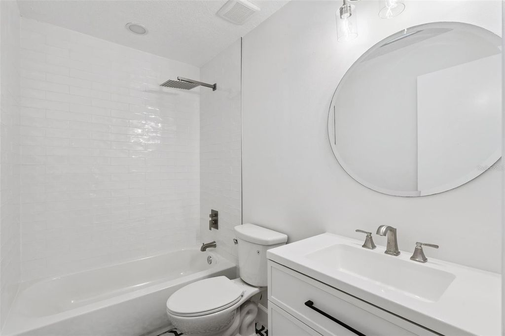 Image 15 of property listing at 5348 TRIBUNE DRIVE, Orlando, FL 32812