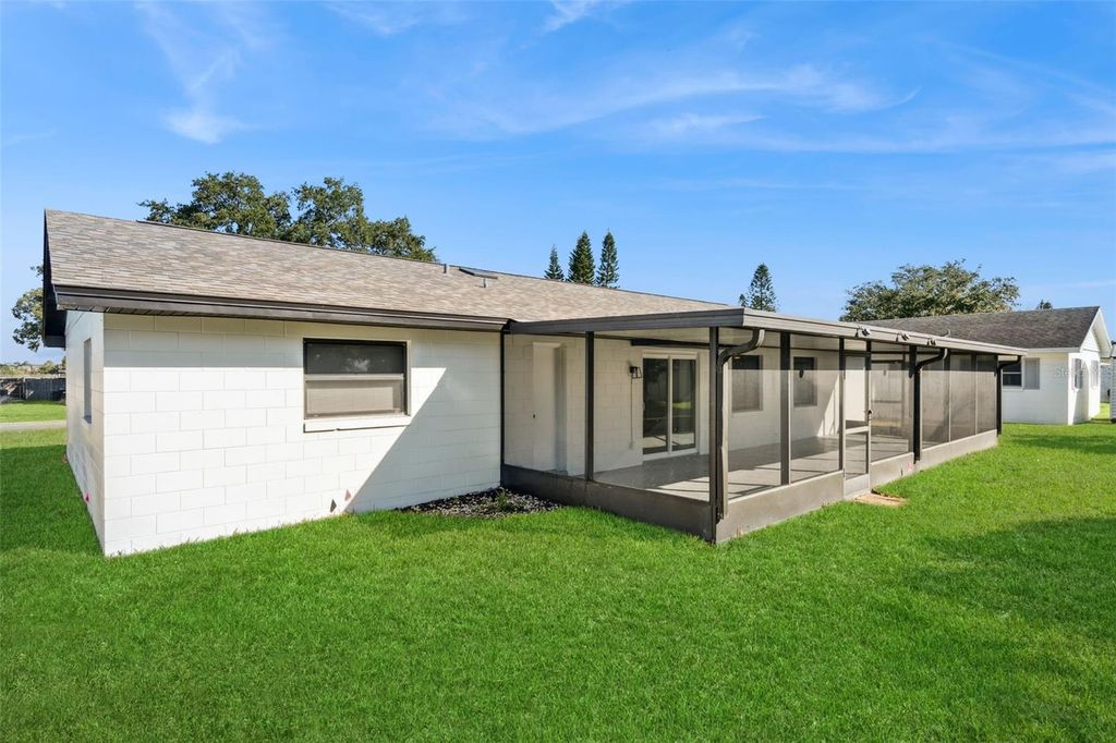 Image 20 of property listing at 5348 TRIBUNE DRIVE, Orlando, FL 32812