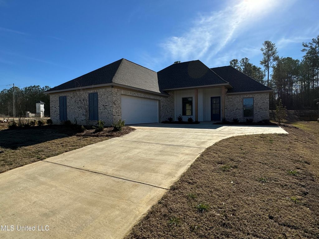 127 Bronson Bend, Flowood, MS 39232