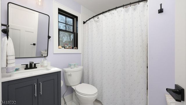 25 Greenwood Ave, Chatham Boro, NJ 07928