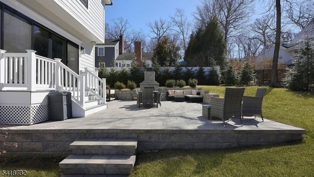 25 Greenwood Ave, Chatham Boro, NJ 07928