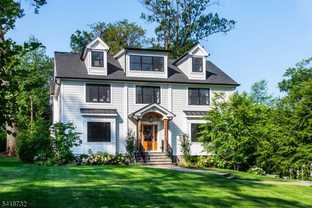 25 Greenwood Ave, Chatham Boro, NJ 07928