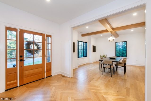 25 Greenwood Ave, Chatham Boro, NJ 07928