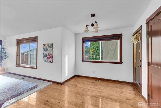 15530 Sunset Road, Bothell, WA 98012