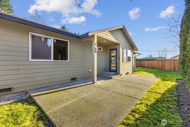 15530 Sunset Road, Bothell, WA 98012