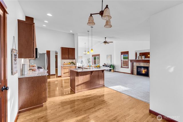 15530 Sunset Road, Bothell, WA 98012