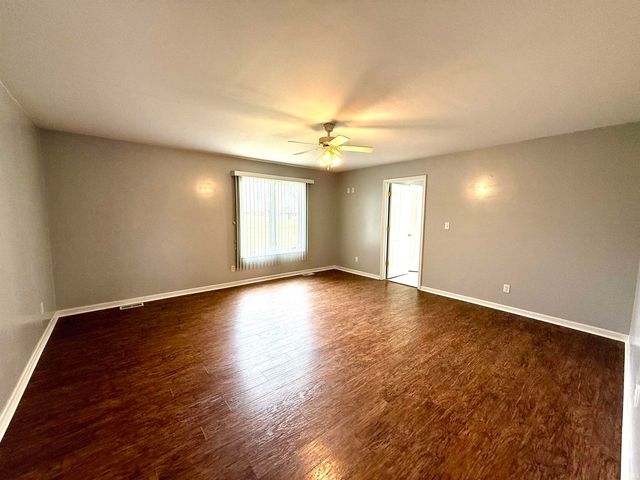 4183 E Arrowhead Road, Monticello, IN 47960