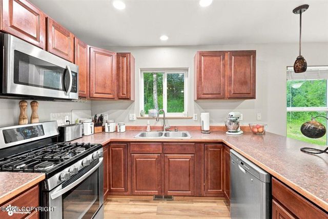 5480 N Bonnie Drive, Palmer, AK 99645