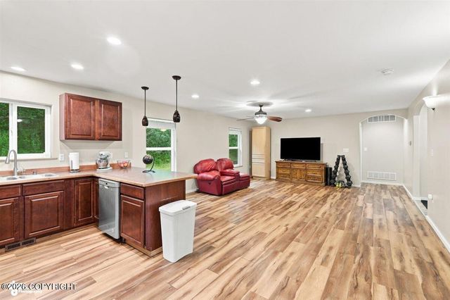 5480 N Bonnie Drive, Palmer, AK 99645